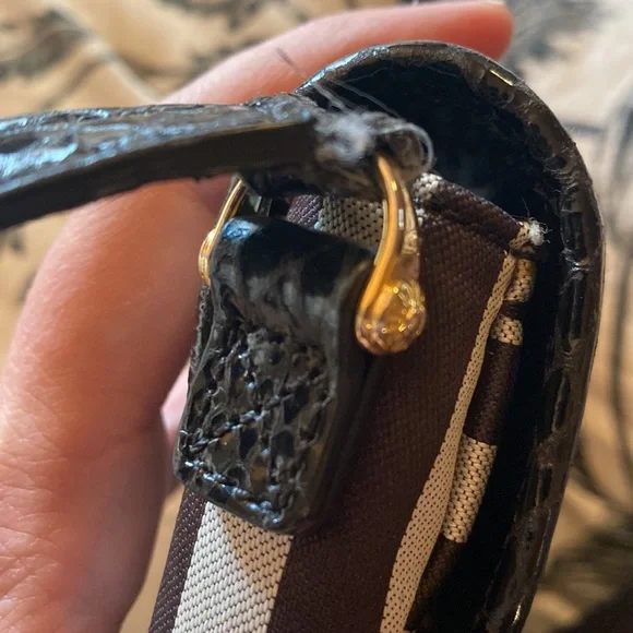 Mini Henri Bendel Signature Stripe Shoulder Bag - Picture 6 of 10